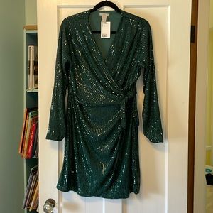 H&M green sequin wrap dress, large